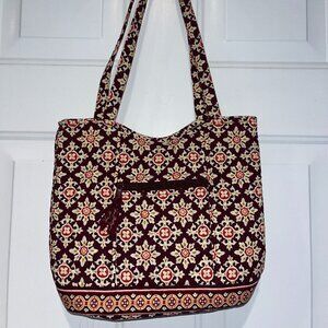 Vera Bradley Bucket Tote in Medallion